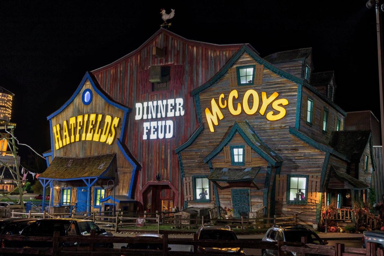 5Bd5B Escape Cabin With 2 Hottubs, Thtr &Game Rm,1Mi To The Parkway! 4Mi To Dollywood - Spring Deal พิเจนฟอร์จ ภายนอก รูปภาพ