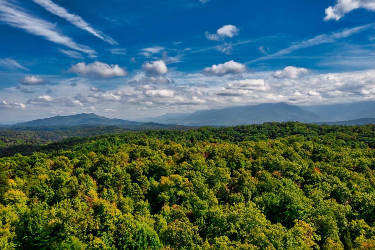 5Bd5B Escape Cabin With 2 Hottubs, Thtr &Game Rm,1Mi To The Parkway! 4Mi To Dollywood - Spring Deal พิเจนฟอร์จ ภายนอก รูปภาพ