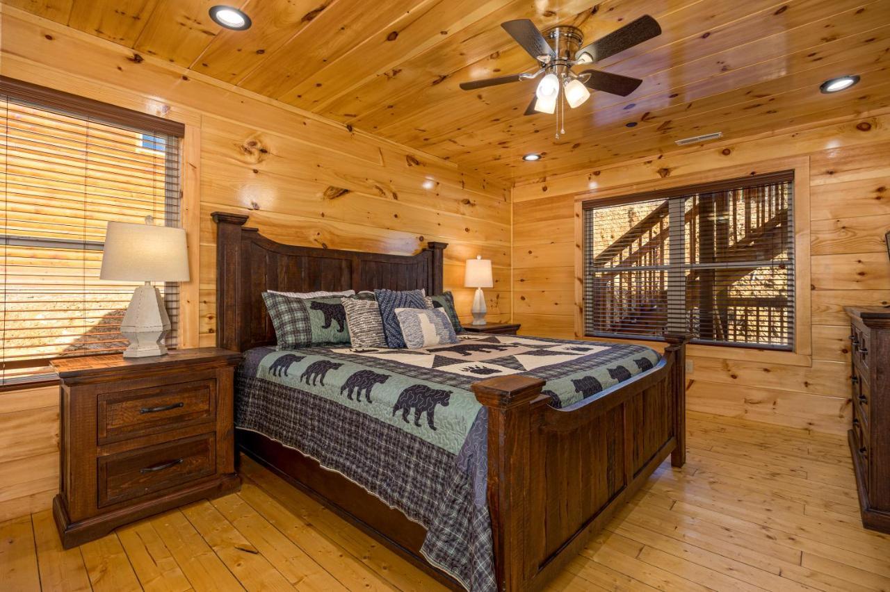 5Bd5B Escape Cabin With 2 Hottubs, Thtr &Game Rm,1Mi To The Parkway! 4Mi To Dollywood - Spring Deal พิเจนฟอร์จ ภายนอก รูปภาพ