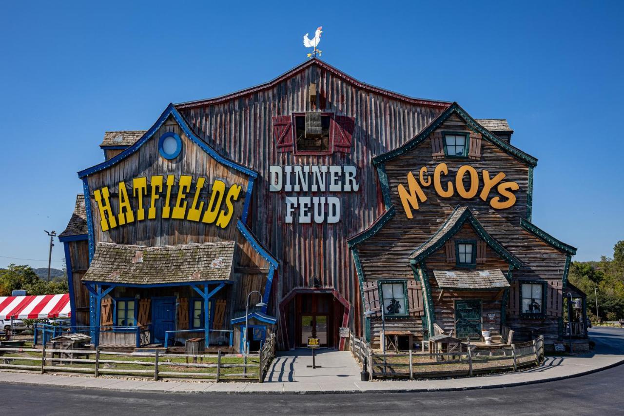 5Bd5B Escape Cabin With 2 Hottubs, Thtr &Game Rm,1Mi To The Parkway! 4Mi To Dollywood - Spring Deal พิเจนฟอร์จ ภายนอก รูปภาพ